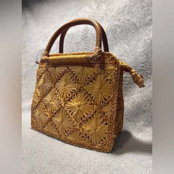 Fossil Wicker Straw Mini Tote - Picture 3 of 12